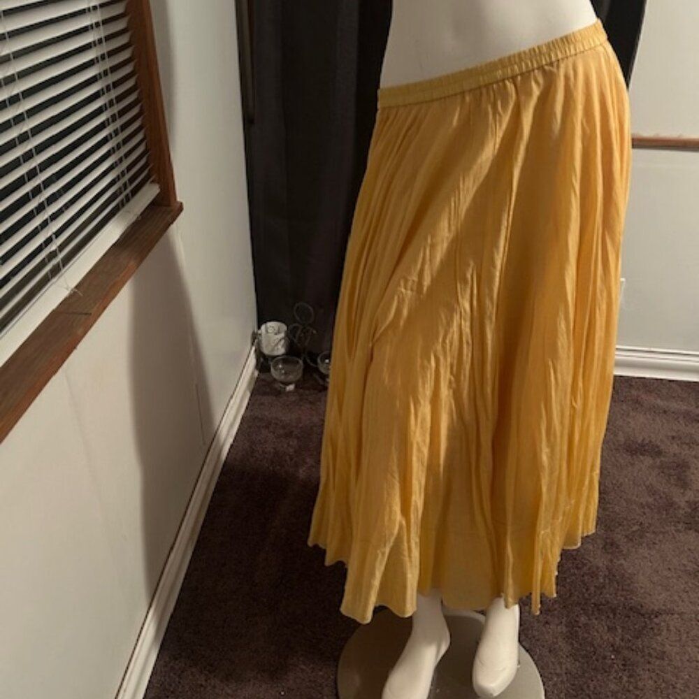 Coldwater Creek Gold pleated skirt, size M